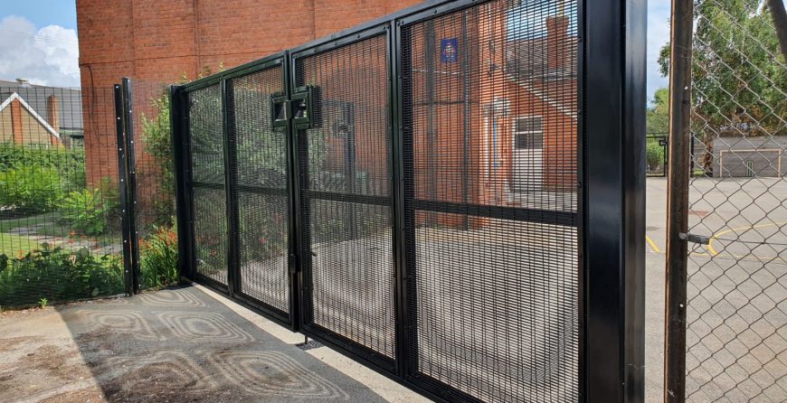 Fencing Specialists Sutton