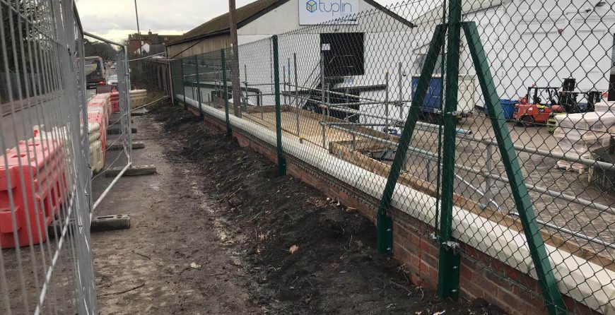 Commercial fencing