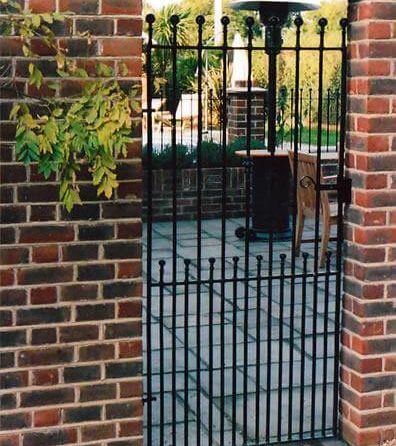 domestic fencing gates