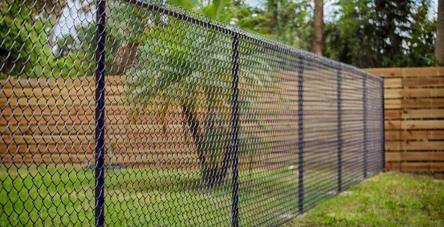 chain link fence